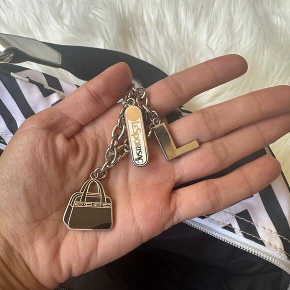 Vintage Y2K Lesportsac Leather Trim Metallic Striped Shoulder Bag Chevron Retro‎ - Picture 2 of 11